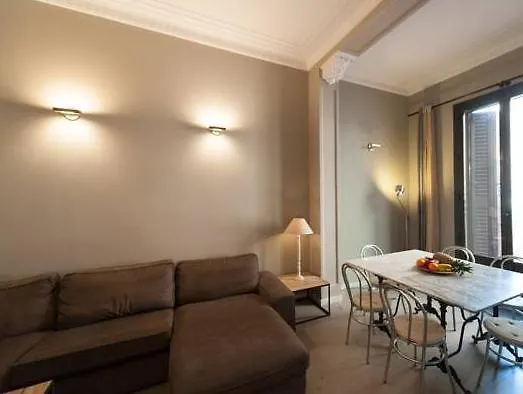 Otel Casa Dover Apartments Barselona İspanya